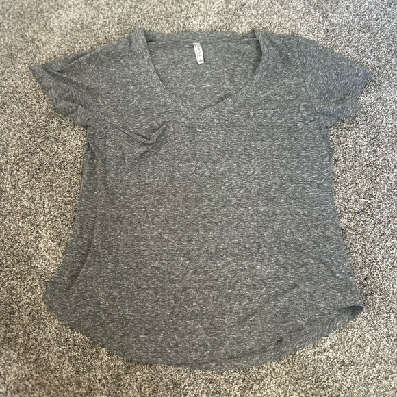 Z Supply V Neck - Picture 1 of 2